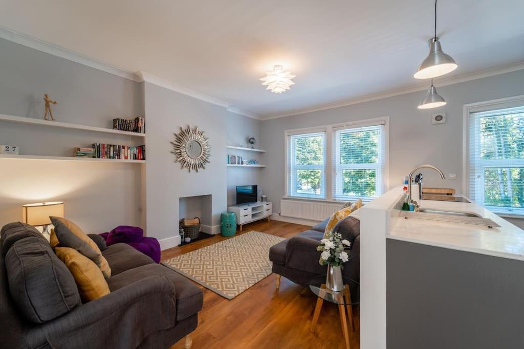 A Beautiful And Stylish 2 Bed Flat Close To Beach 본머스 외부 사진